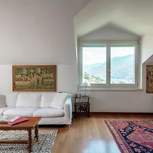 I D'a Charming Penthouse - View- Como- House-130 Mt-2 Double Bedrooms And 2 Double Bathrooms A Spacious Living Room-full Equipped Kitchen-private Garden And Terrace-private Covered Parking Appartement